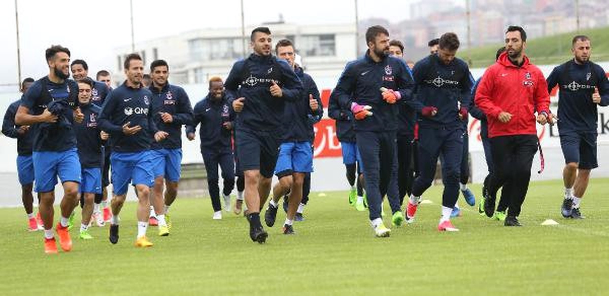 Trabzonspor Kadro Şişkinliğine Çözüm Arıyor