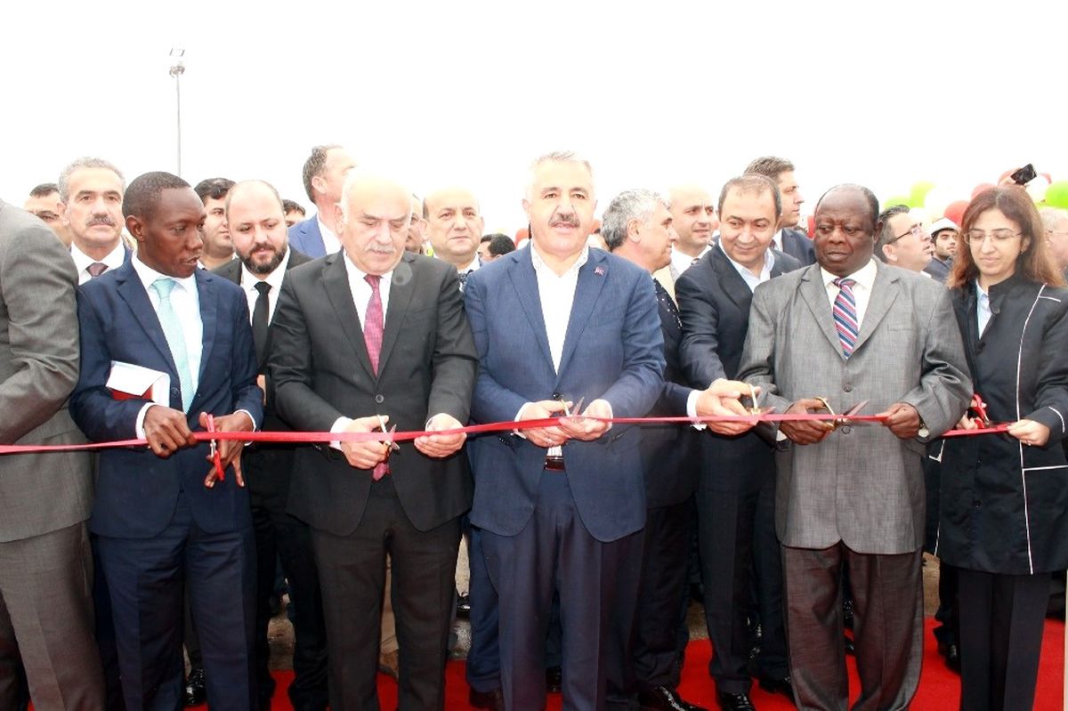 Türkiye Kenya\'nın Askeri Gemilerini Yapmaya Talip Oldu