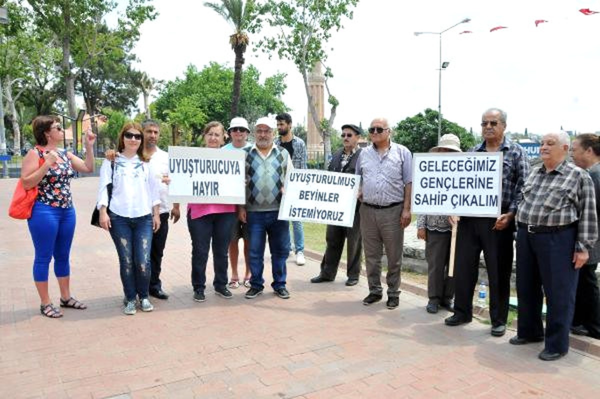 10 Yılda Çocuk Sahibi Olan Annenin Feryadı: Allah Verdi, Uyuşturucu Almak İstiyor