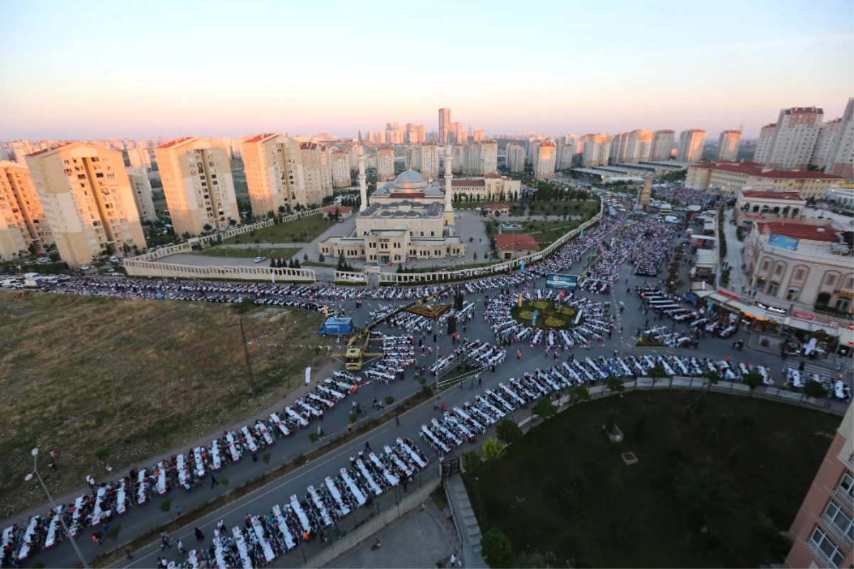 20 Bin Vatandaşı Buluşturan Iftar