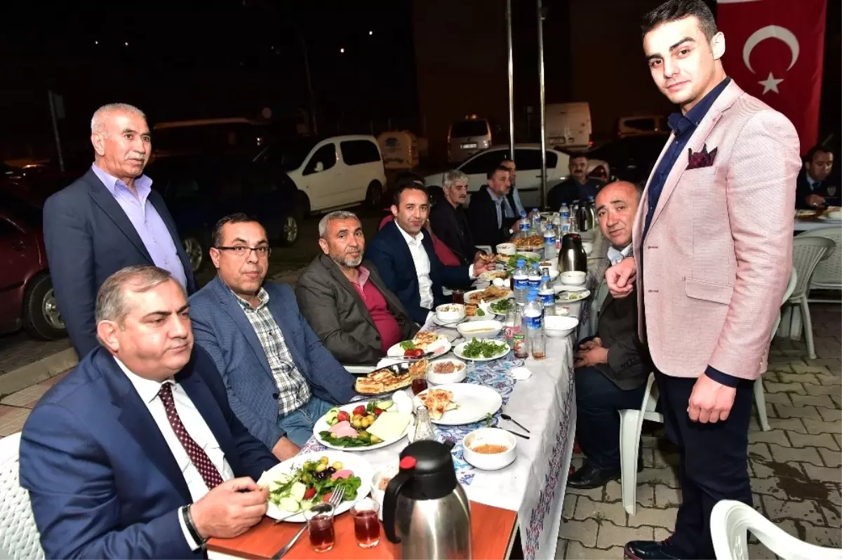 Başkan Akgül Sahurda Muhtarlarla Buluştu