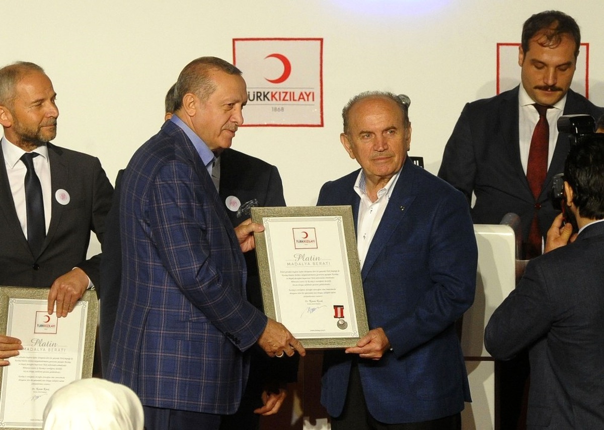 Dha İstanbul - (Geniş Haber) Erdoğan Kızılay Bağışçılar Ödül Töreni ve İftarına Katıldı
