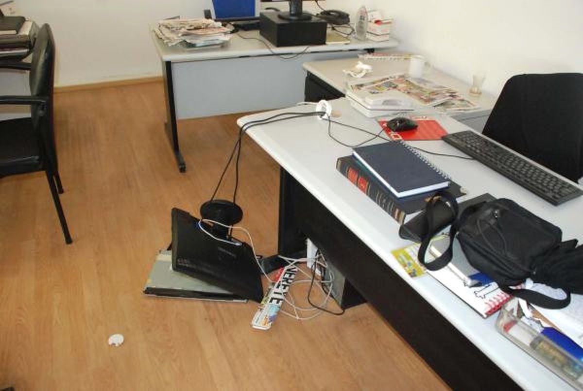 Ege\'deki 6.2 Büyüklüğünde Deprem, Türkiye\'nin Batısını Sarstı