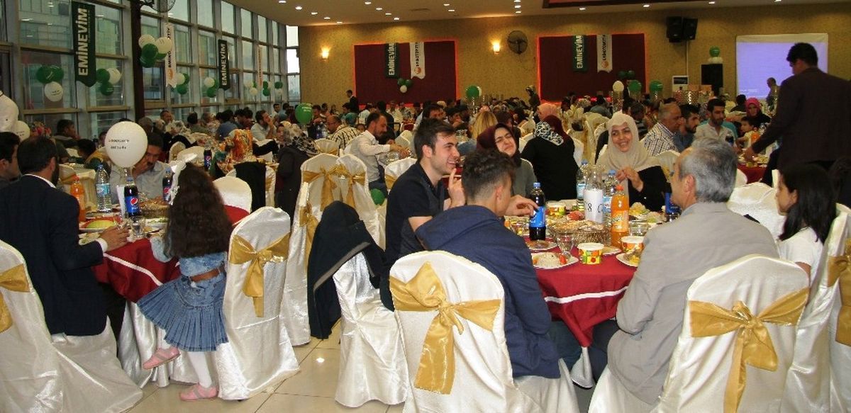 Eminevim\'den İftar Yemeği