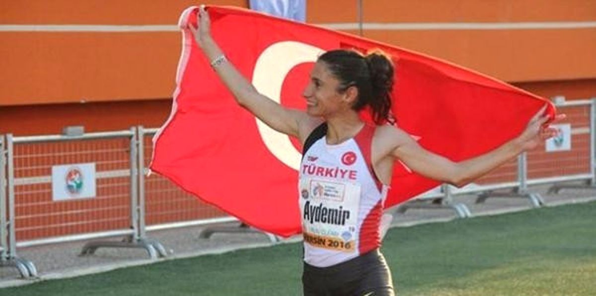 Esma Aydemir\'den Milli Başarı