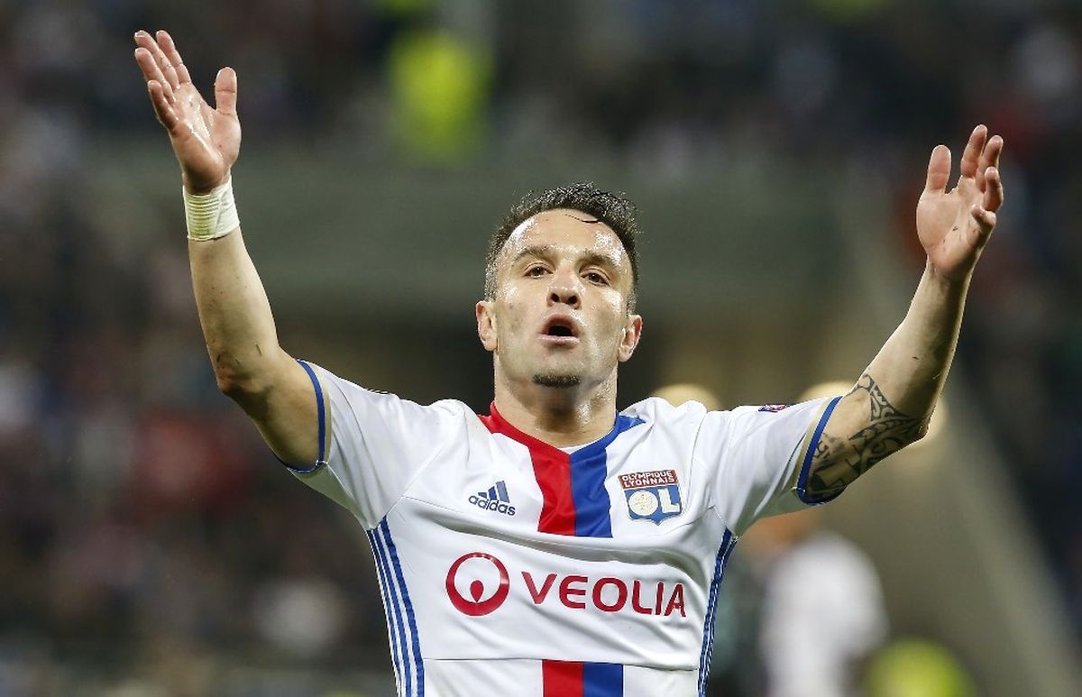 Fenerbahçe, Valbuena\'yı Açıkladı