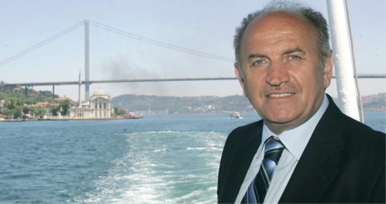 Topbaş\'tan Galatasaray Adasına Cami Teklifiyle İlgili Açıklama: Gündemimizde Yok