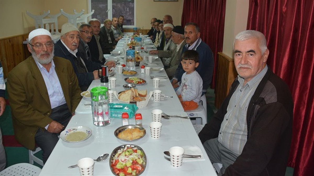 İftarı Tüm Köy Birlikte Yapıyor