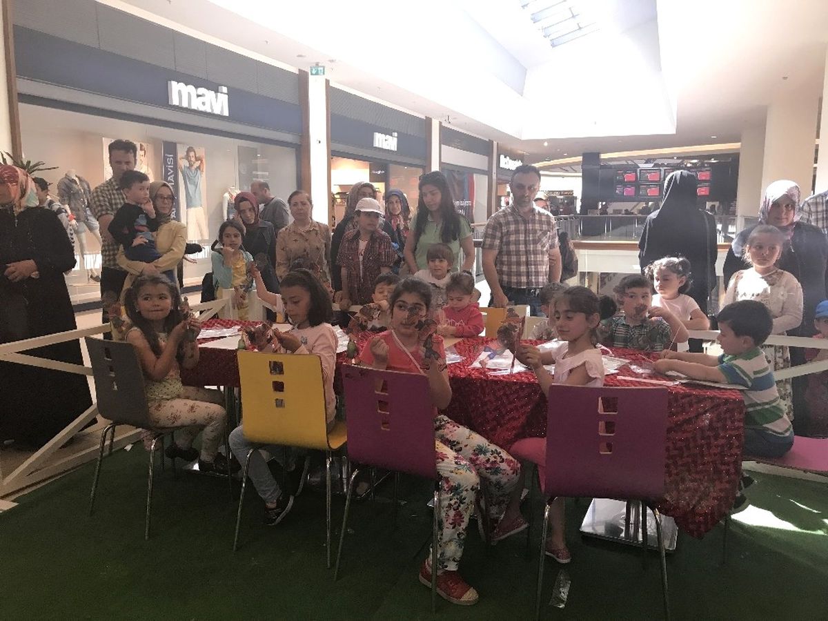 Karnelerini Alan Öğrenciler, Forum Erzurum\'a Koştu
