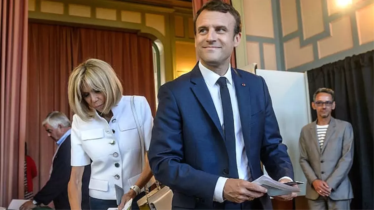 Macron\'un Partisi Meclis\'te Büyük Çoğunluk Sağlama Yolunda