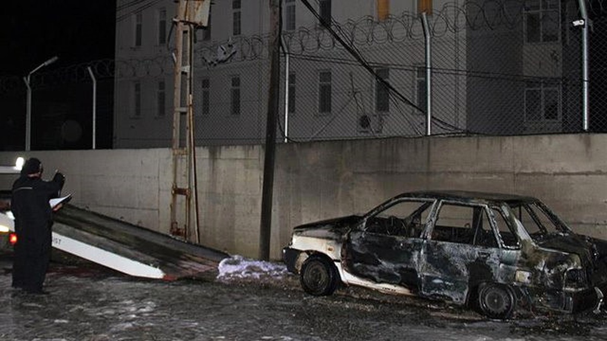 Sahibinin Bomba İhbarında Bulunduğu Araç Kontrollü Patlatıldı
