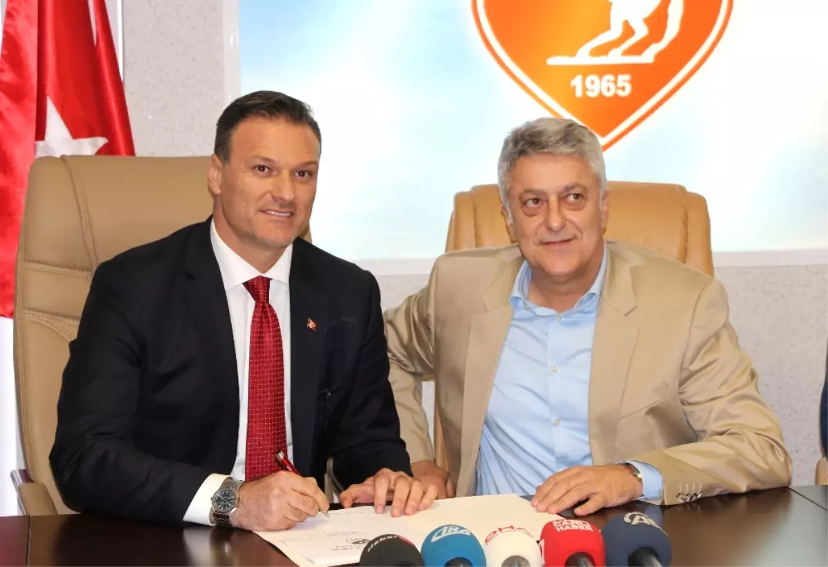 Samsunspor\'da Alpay Özalan Dönemi