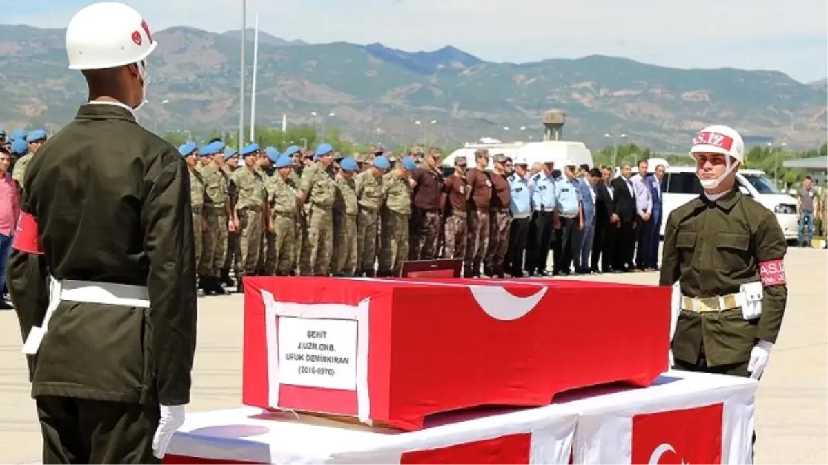 Şehit Uzman Onbaşı Demirkıran İçin Tören Düzenlendi