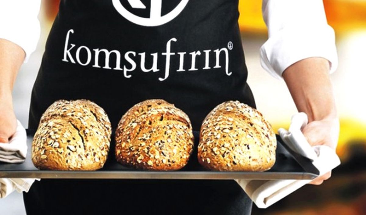 Simit Sarayı, Komşufırın\'la Masaya Oturdu
