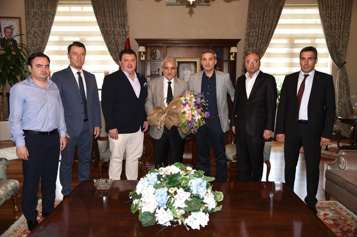 Vali Güvençer, Manisa Bbsk\'ya Başarılar Diledi