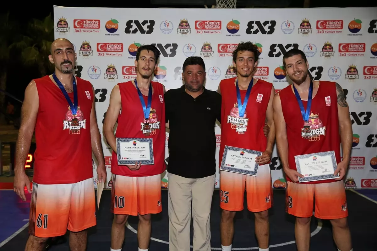 3x3 Sokak Basketbolu Finike Etabı Sona Erdi