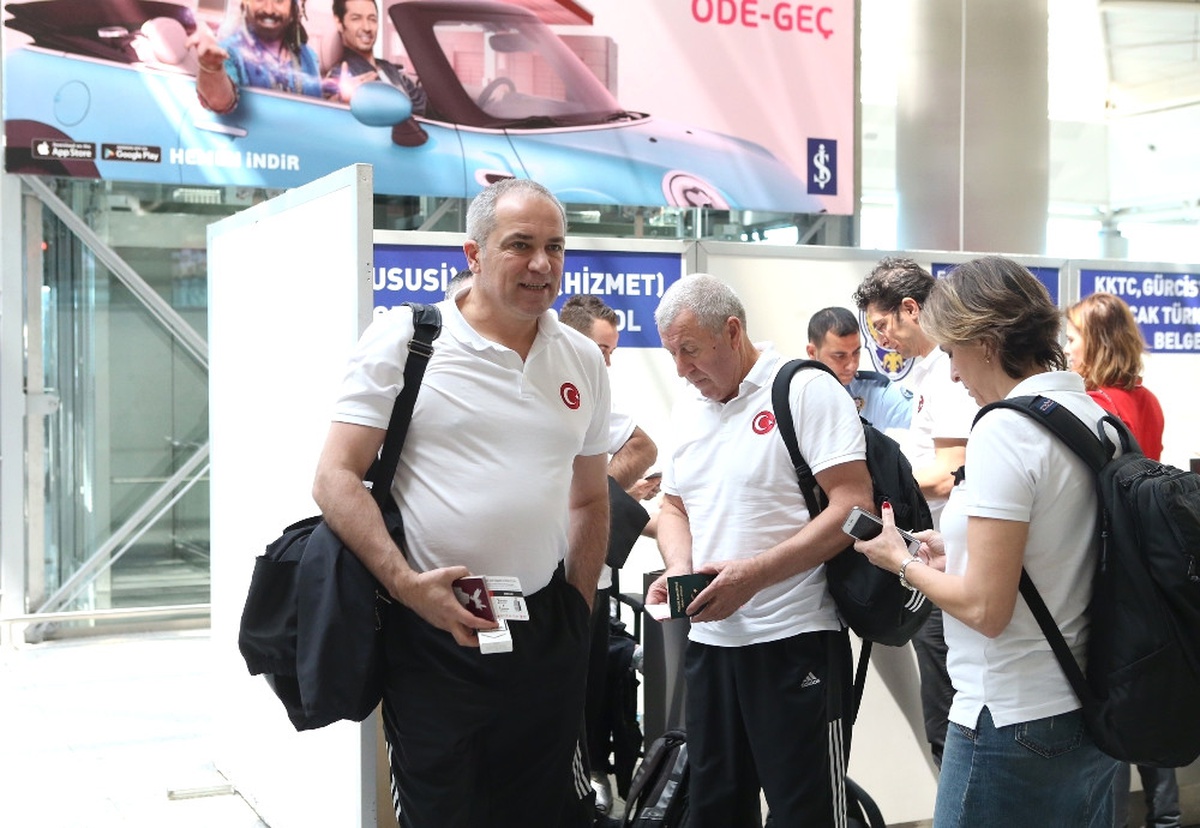 A Milli Kadın Basketbol Takımı, Prag\'a Gitti