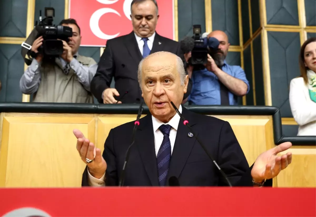 Bahçeli, CHP\'yi Bombaladı