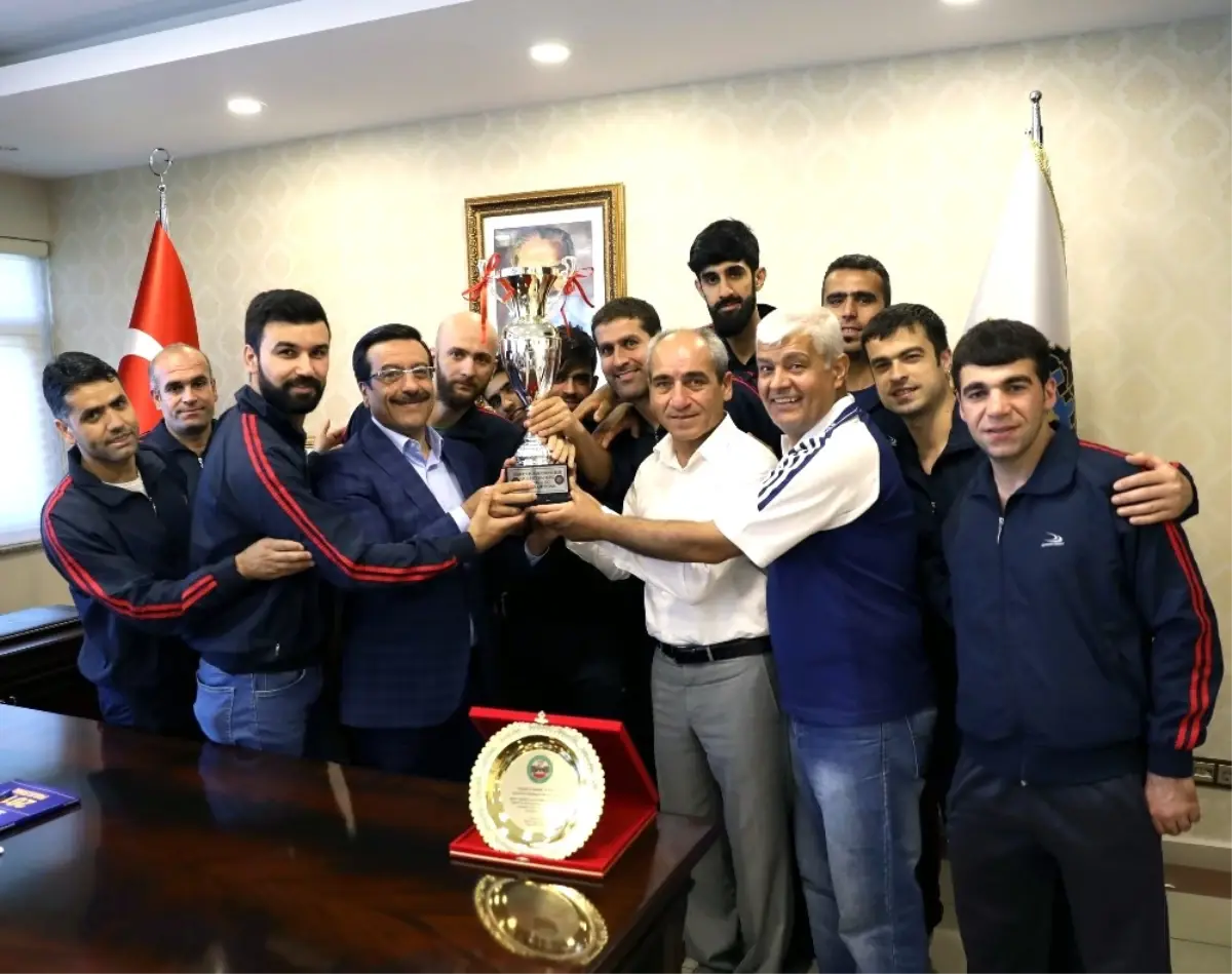 Başkan Atilla: "Sporun Kent Geneline Yayılması İçin Çalışıyoruz"