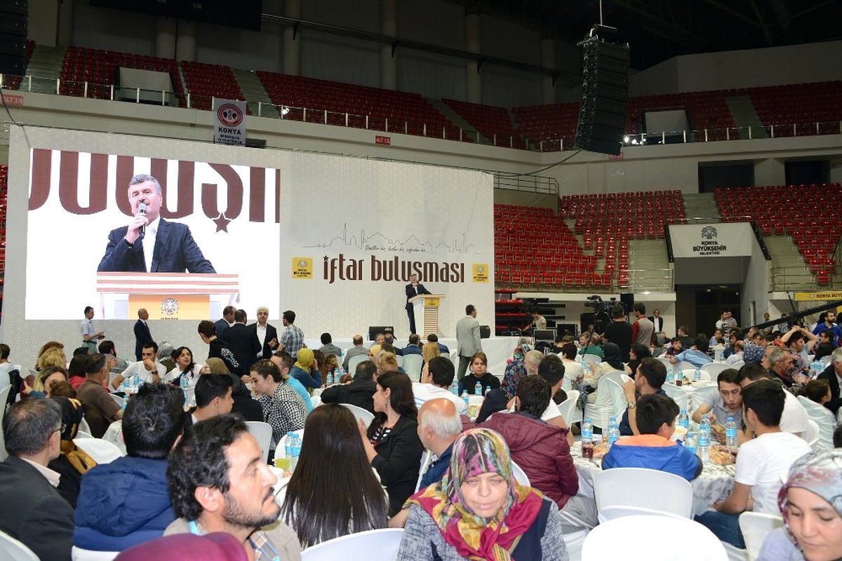 Berber ve Kuaför Esnafı Büyükşehir\'in İftarında Buluştu