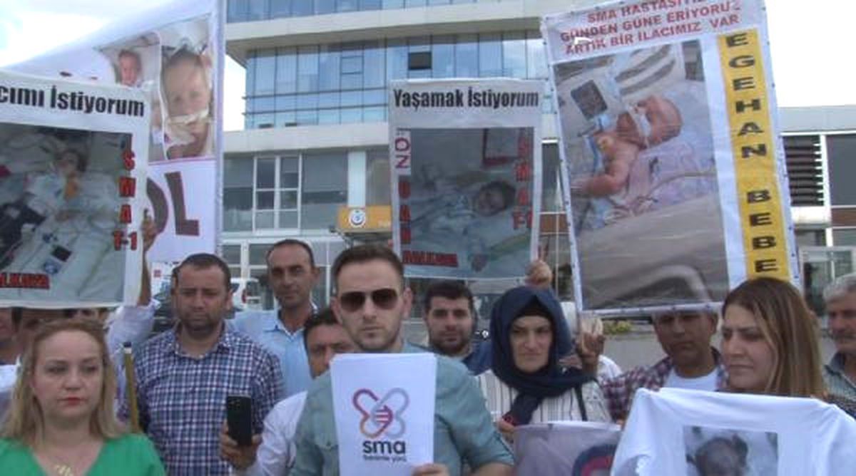 Dha Ankara - Sma Hastalarının Yakınlarından İlaç Nöbeti