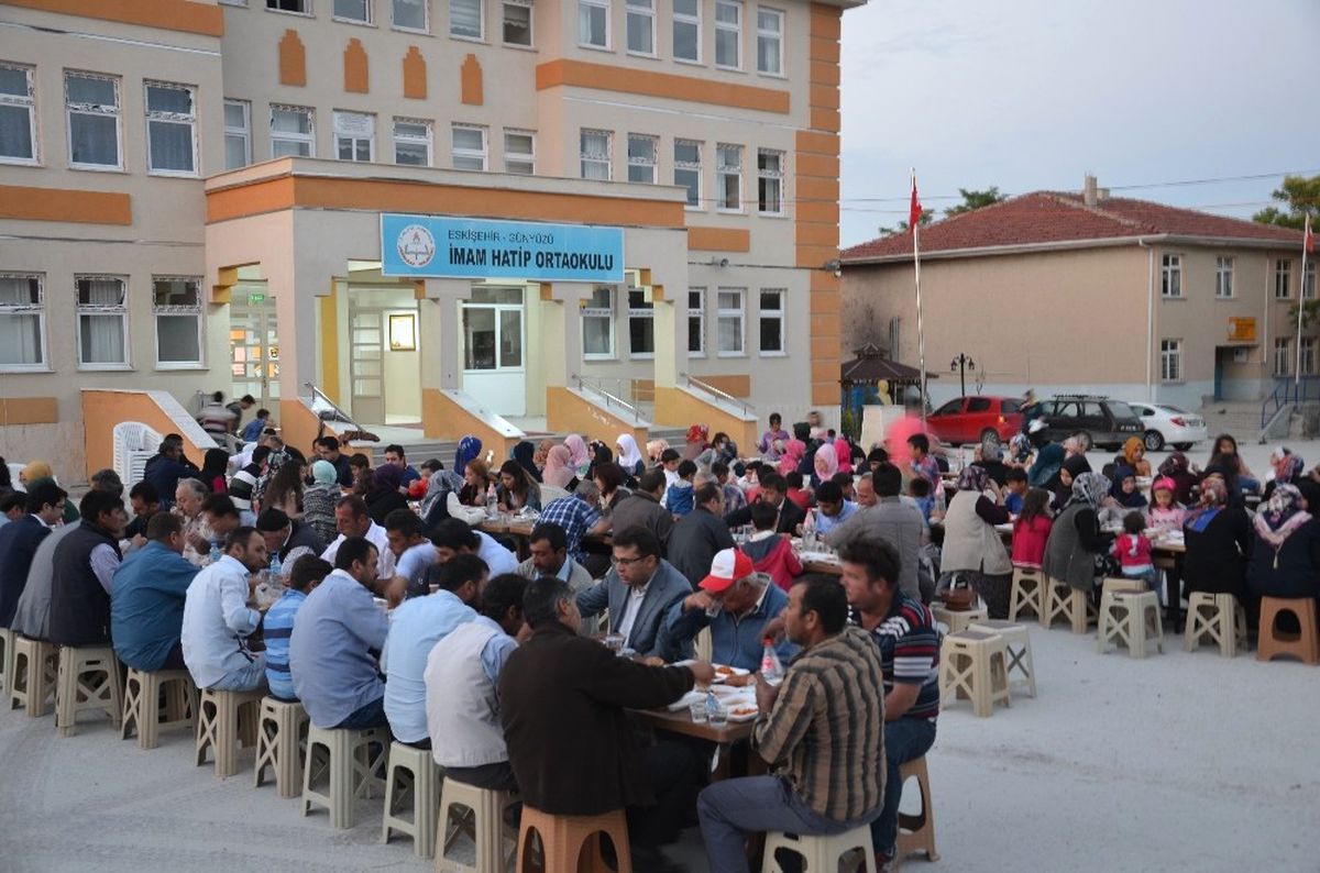 Günyüzü İmam Hatip Ortaokulunda İftar