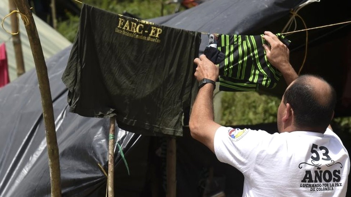 Kolombiya Hükümeti 315 Eski Farc Gerillasını Koruma Olarak İşe Alacak