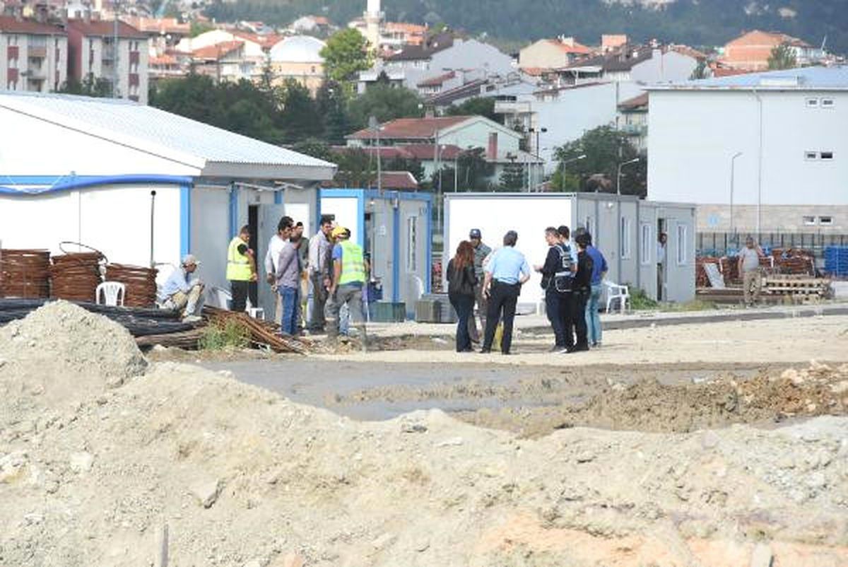 Kütahya\'da İnşaatlara Polis Baskını