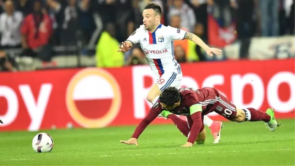 Lyon, Valbuena\'nın Bonservis Bedelini Açıkladı