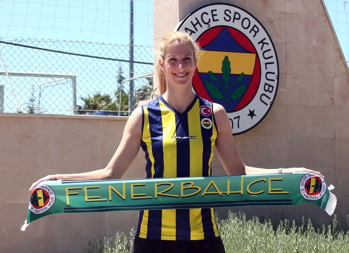 Mia Jerkov Fenerbahçe\'de