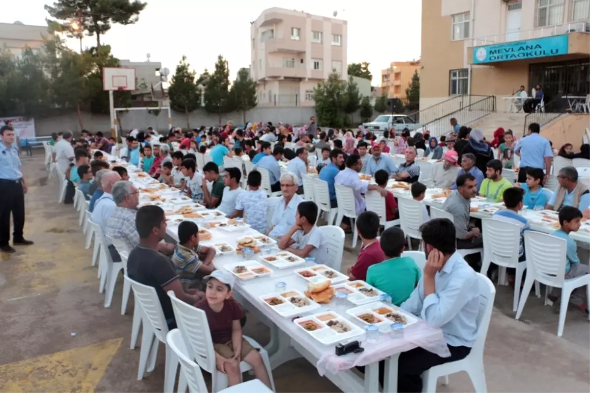 Suriye Sınırındaki İlçede Bölge Halkı 37 Yıldır Savaş Sireni ile İftar Açıyor