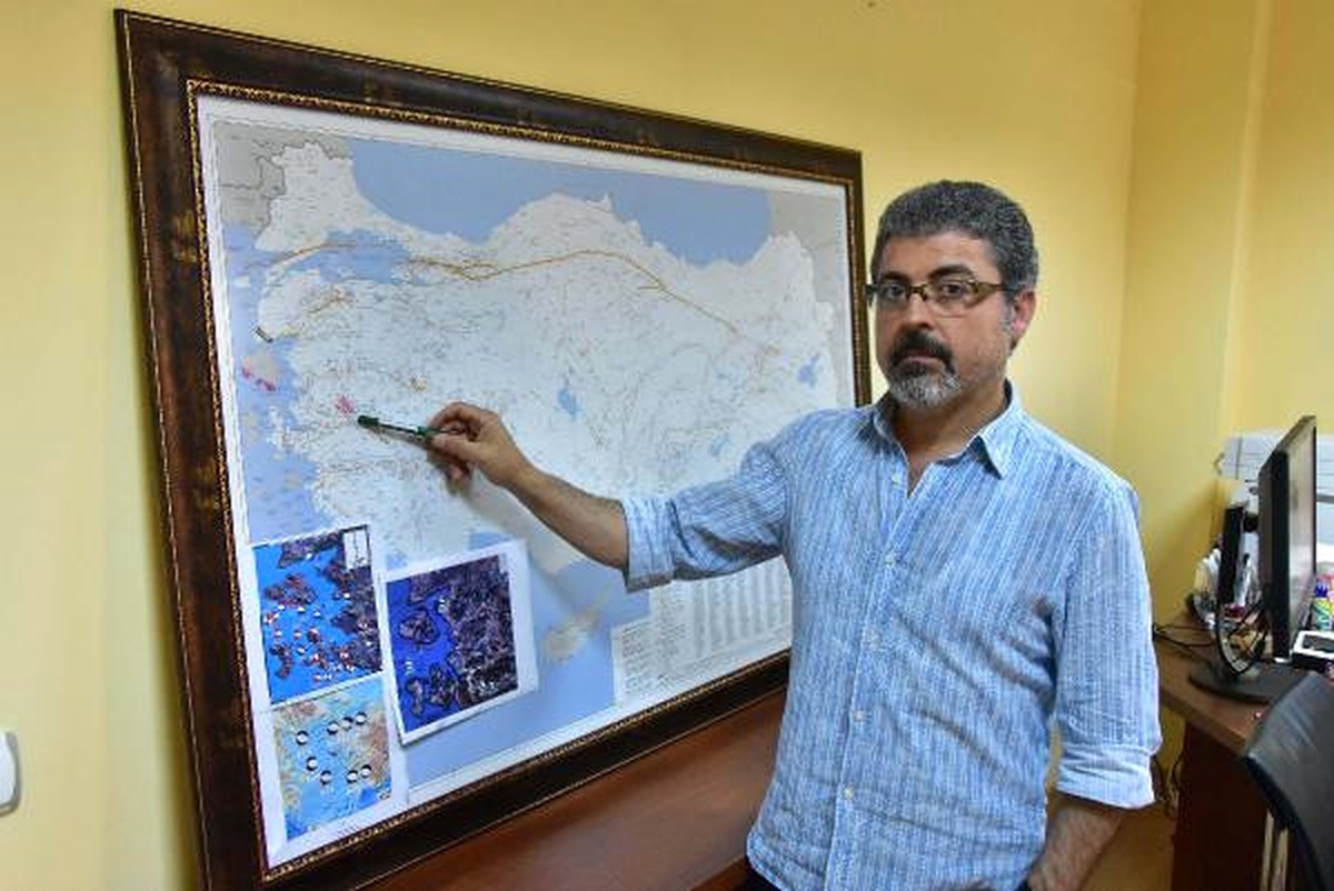 Prof. Dr. Sözbilir: İzmir Fayını Keserek Ne Zaman Kırılacağını Hesaplayabiliriz