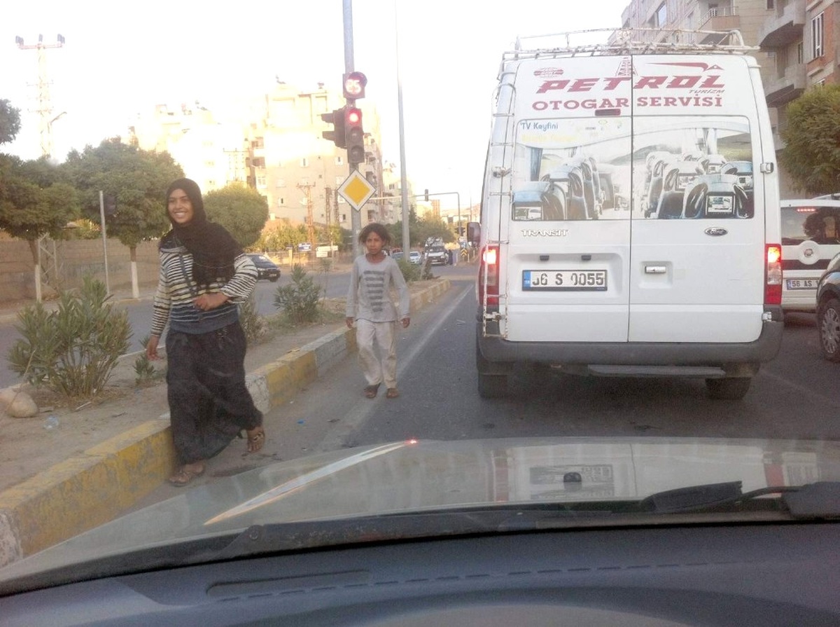 Siirt\'te Dilenciler Vatandaşları Bıktırdı