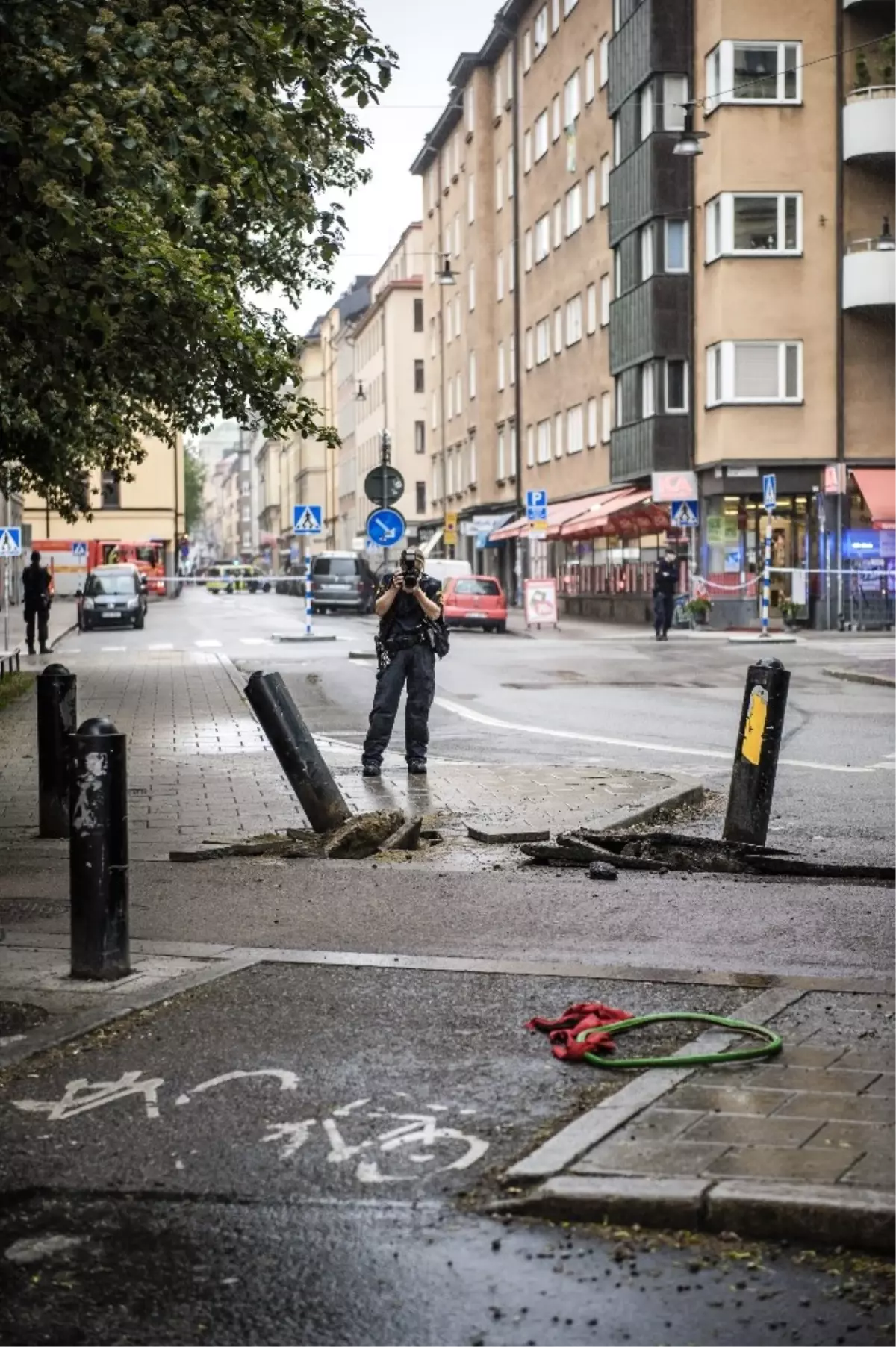 Stockholm\'de Kamyonet Yayaların Arasına Daldı