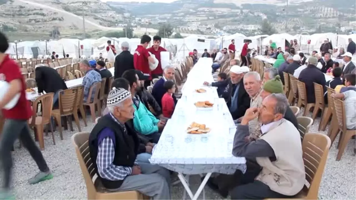 Suriye Sınırında Iftar