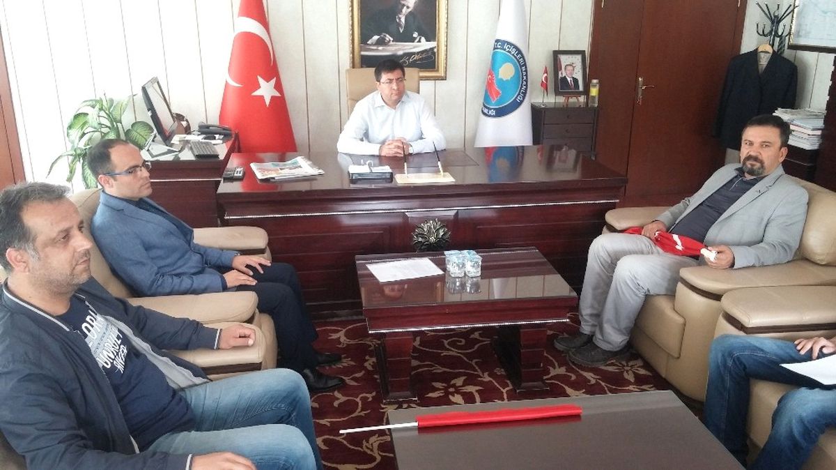 Türk Eğitim-Sen: \'Şehit Öğretmenin Adı Okula Verilsin\'