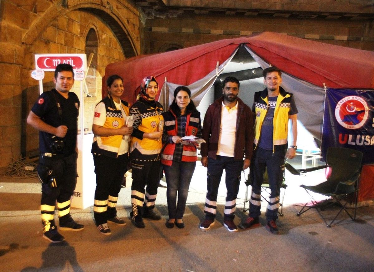 Van\'da \'Ambulansa Yol Veriyorum, Hayat Kurtarıyorum\' Projesi