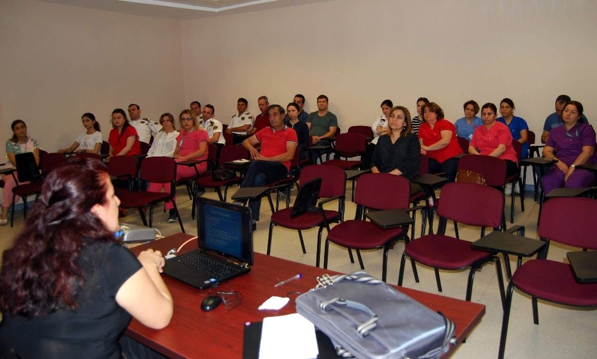 Aydın\'da \'Madde Bağımlılığına Acil Yaklaşım\' Eğitimi Verildi