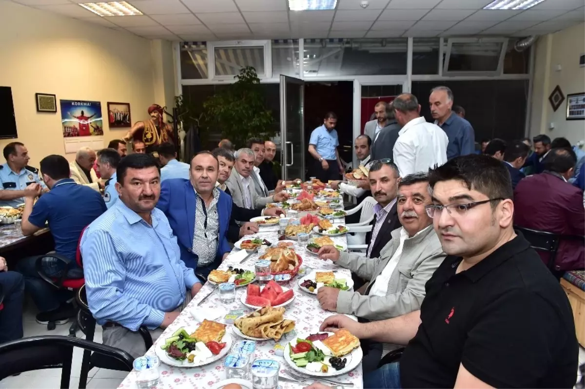 Başkan Akgül, Skt Temsilcileri ile Sahur Yaptı