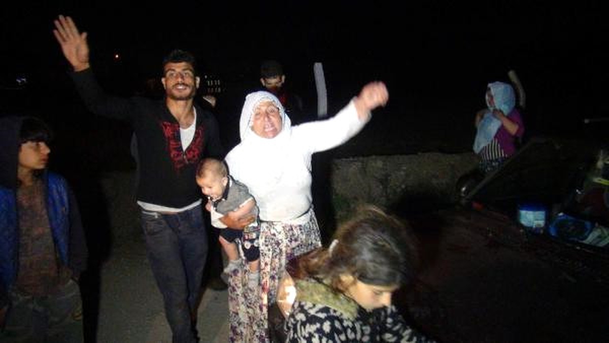 Bursa\'da Göçerlerin Kavgasına Polis Toma ile Müdahale Etti