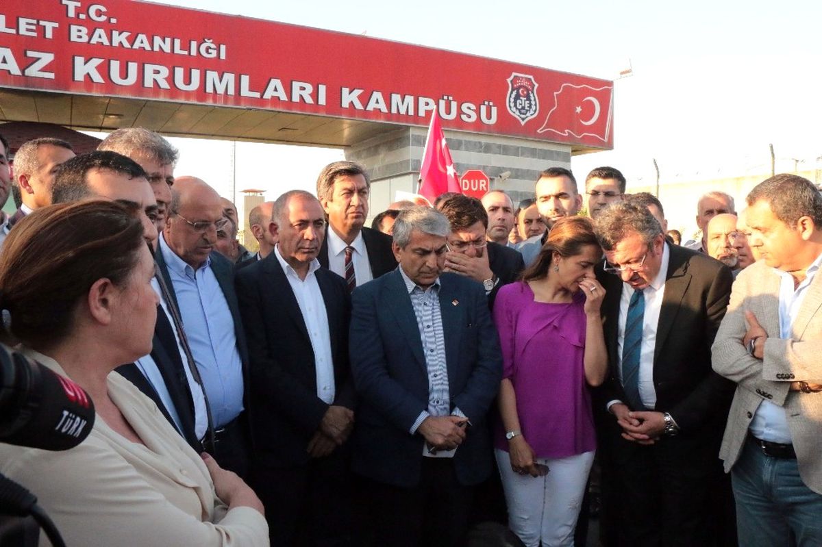Enis Berberoğlu, Maltepe Cezaevine Konuldu