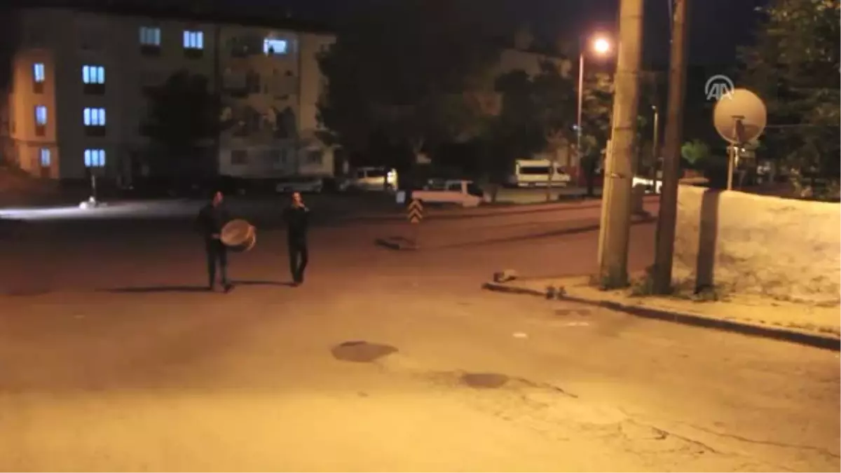 Erik Dalı Gevrektir" Ile Sahura Kaldırıyorlar