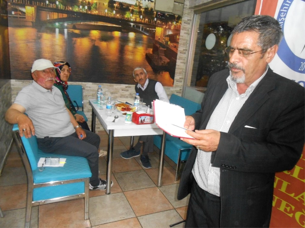 Eşyoder \'Babalar Günü\'nü Şiirler Okuyup Türküler Söyleyerek Kutladı