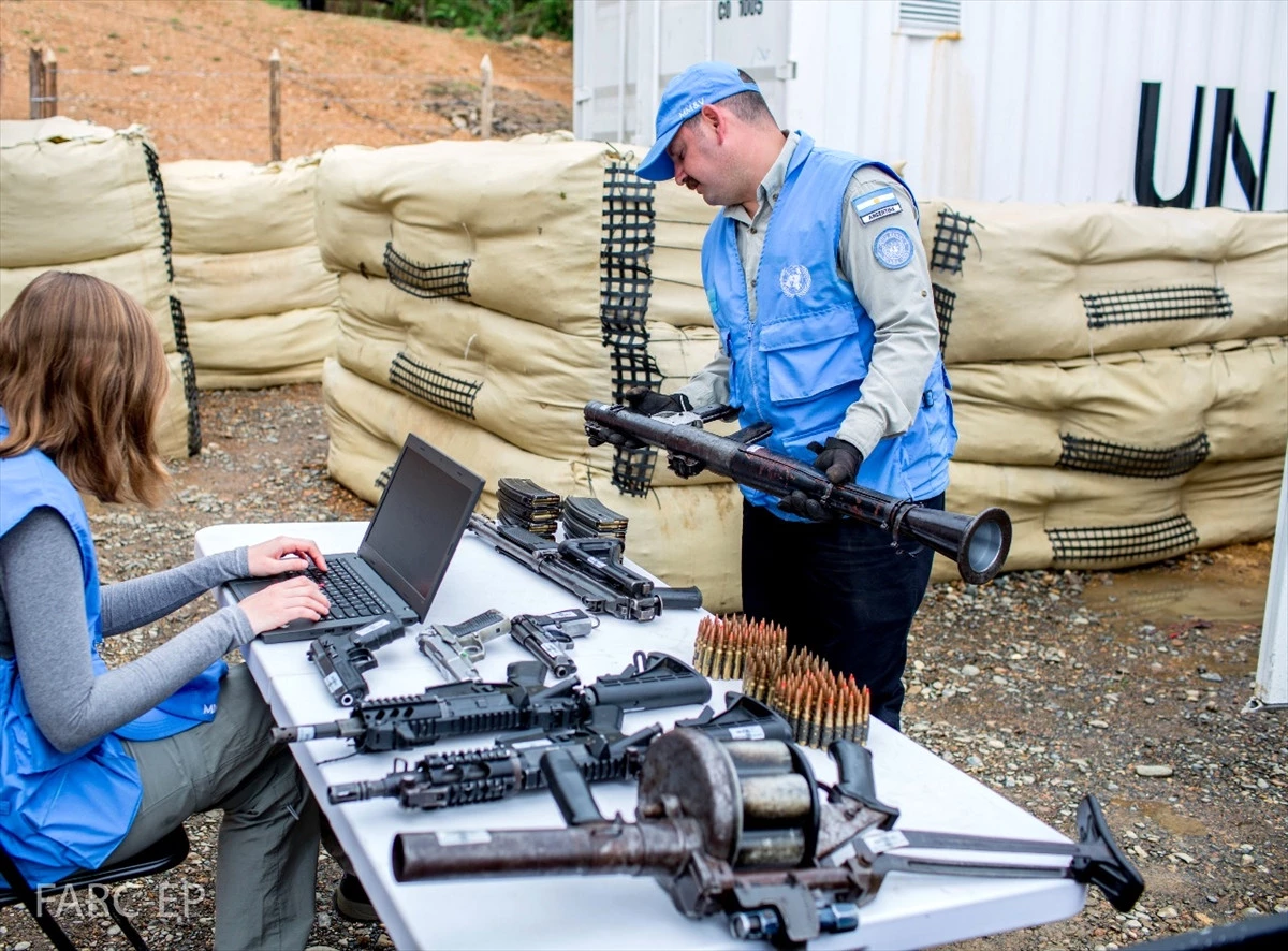 Kolombiya\'daki Terör Örgütü FARC, Silahlarının Yüzde 30\'unu Daha Bıraktı