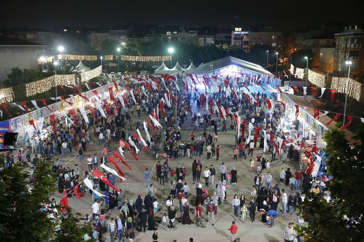 İhtiyaç Sahiplerine \'Elden Ele\' Yardım
