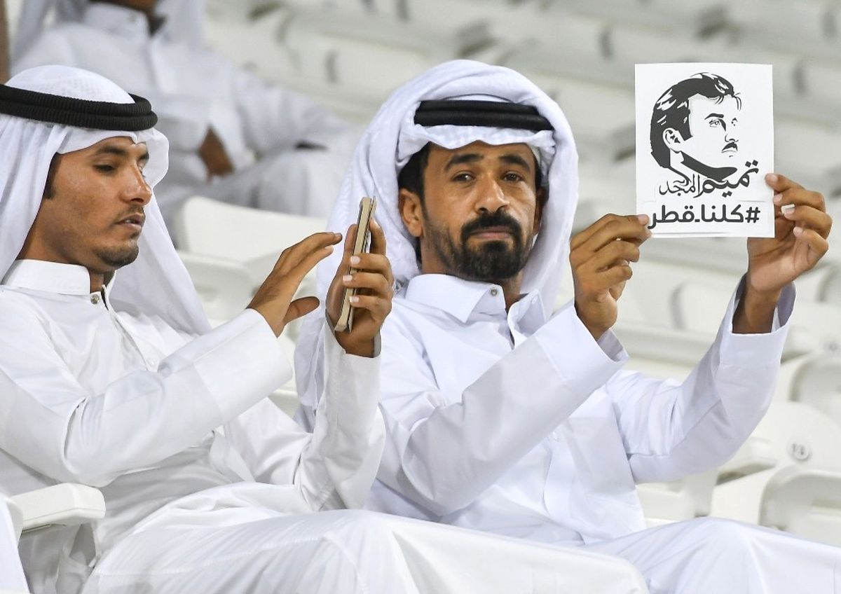 Katarlı Futbolculardan Emir Tamim Bin Hamad Al Tani\'ye Destek