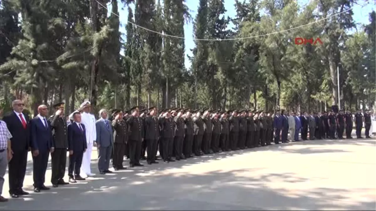 Mersin Şehitlikte Duygulandıran Tören