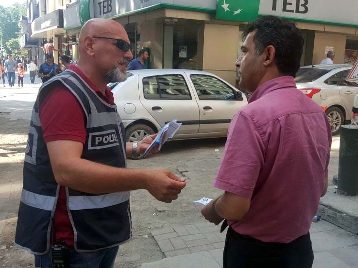 Polis ve Zabıtadan Broşürlü \'Dilenci\' Uyarısı