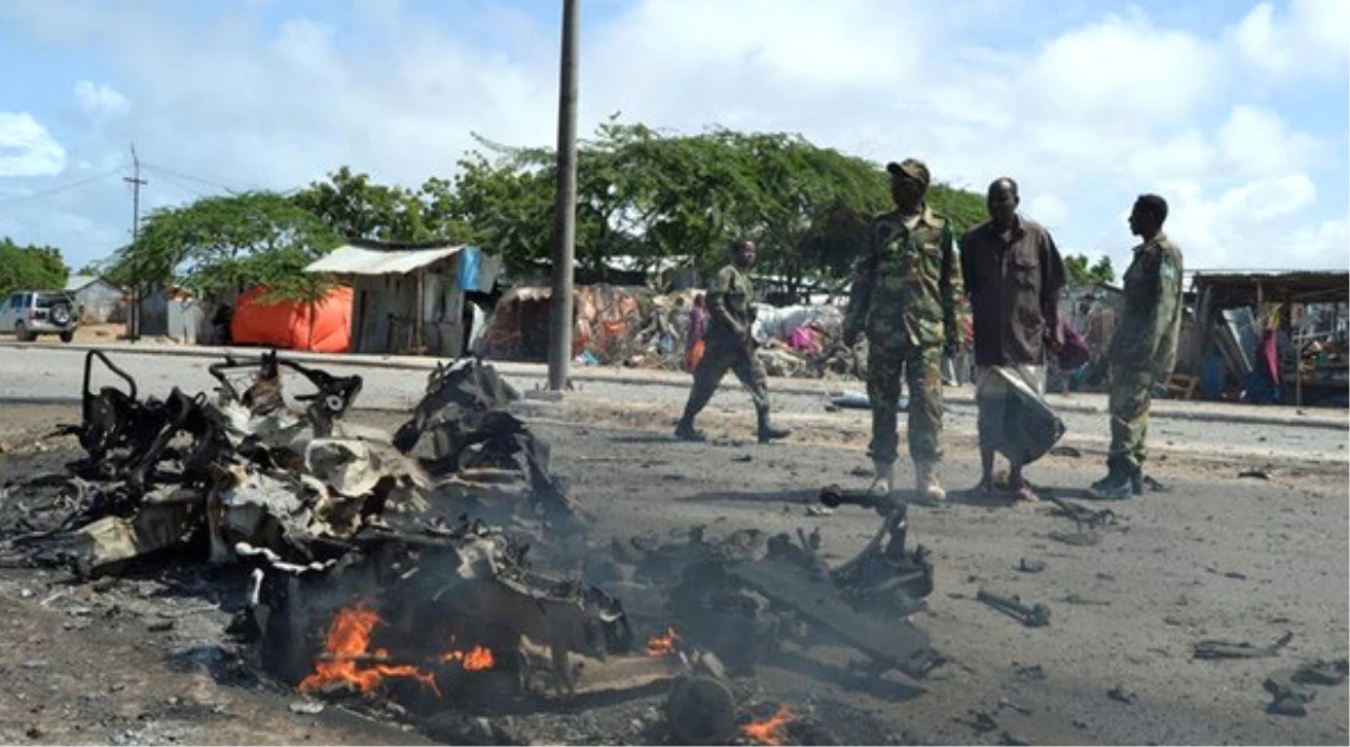 Somali\'de İntihar Saldırısı
