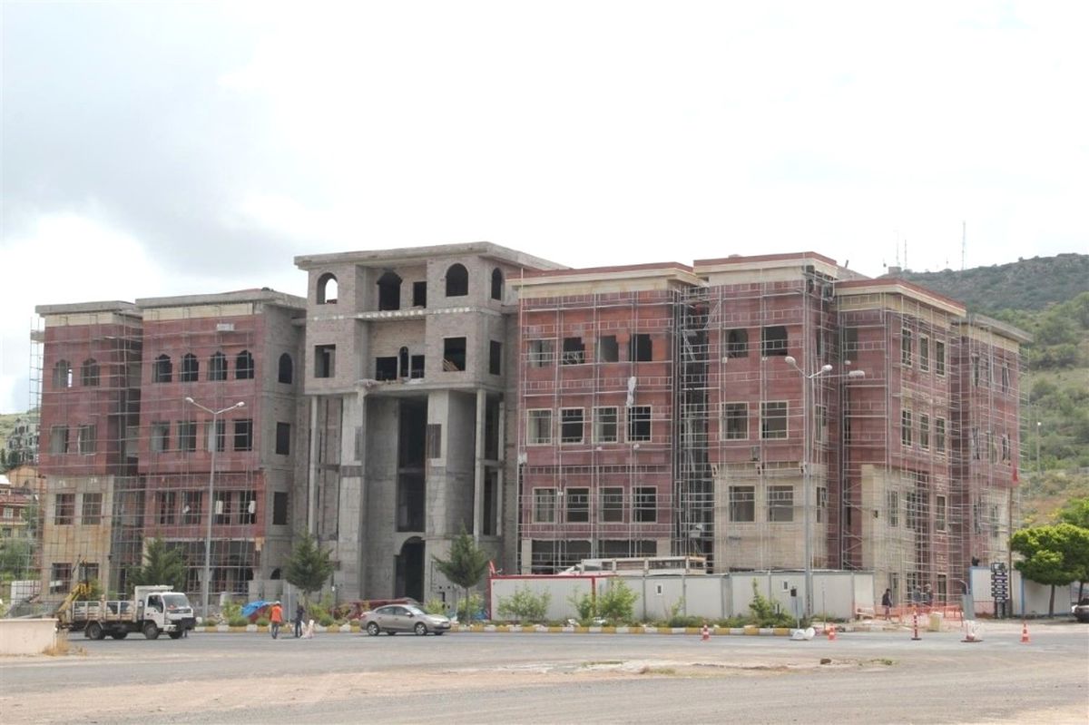 Yeni Belediye Hizmet Binası Yapımı Devam Ediyor